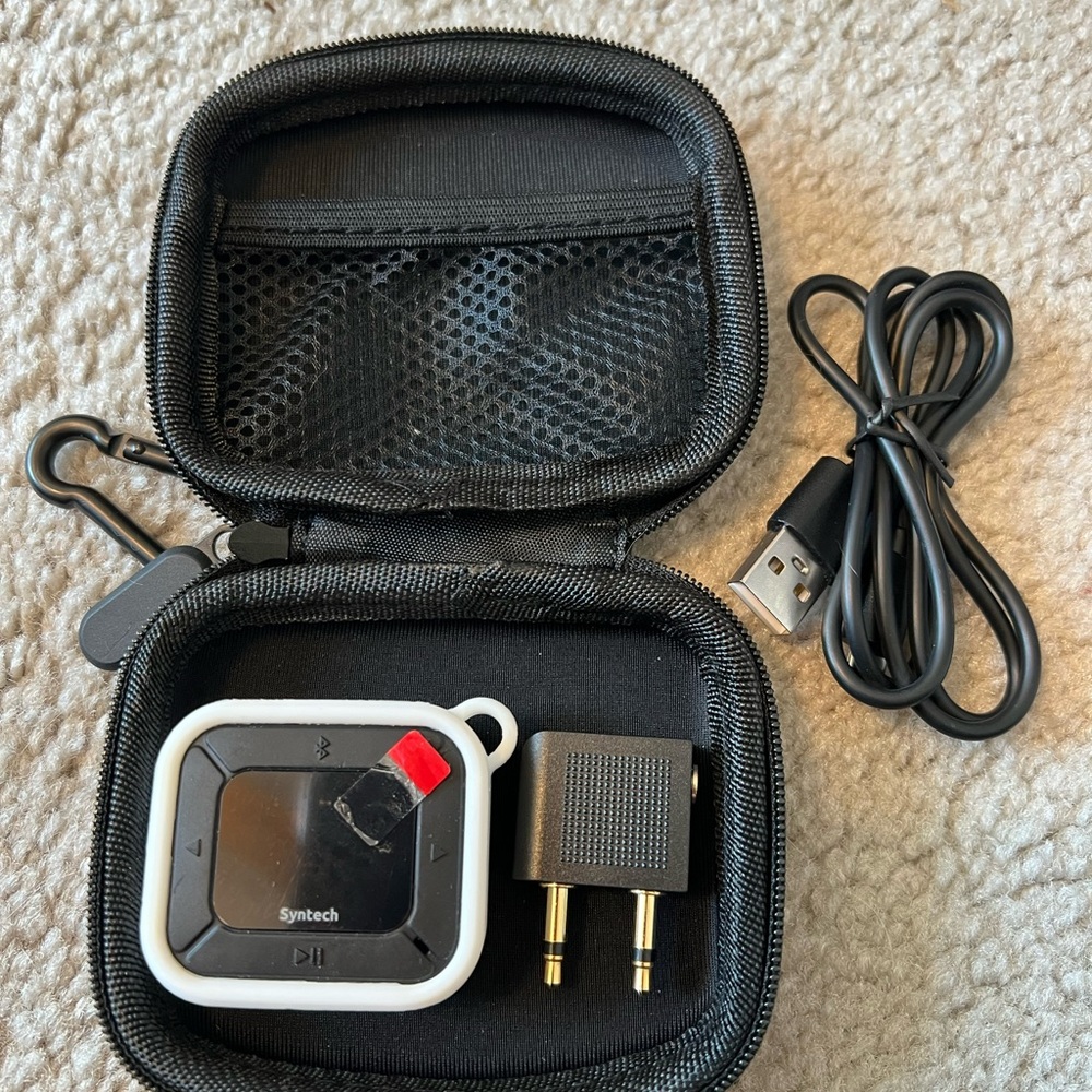 Syntech Wireless Audio Transmitter with Case